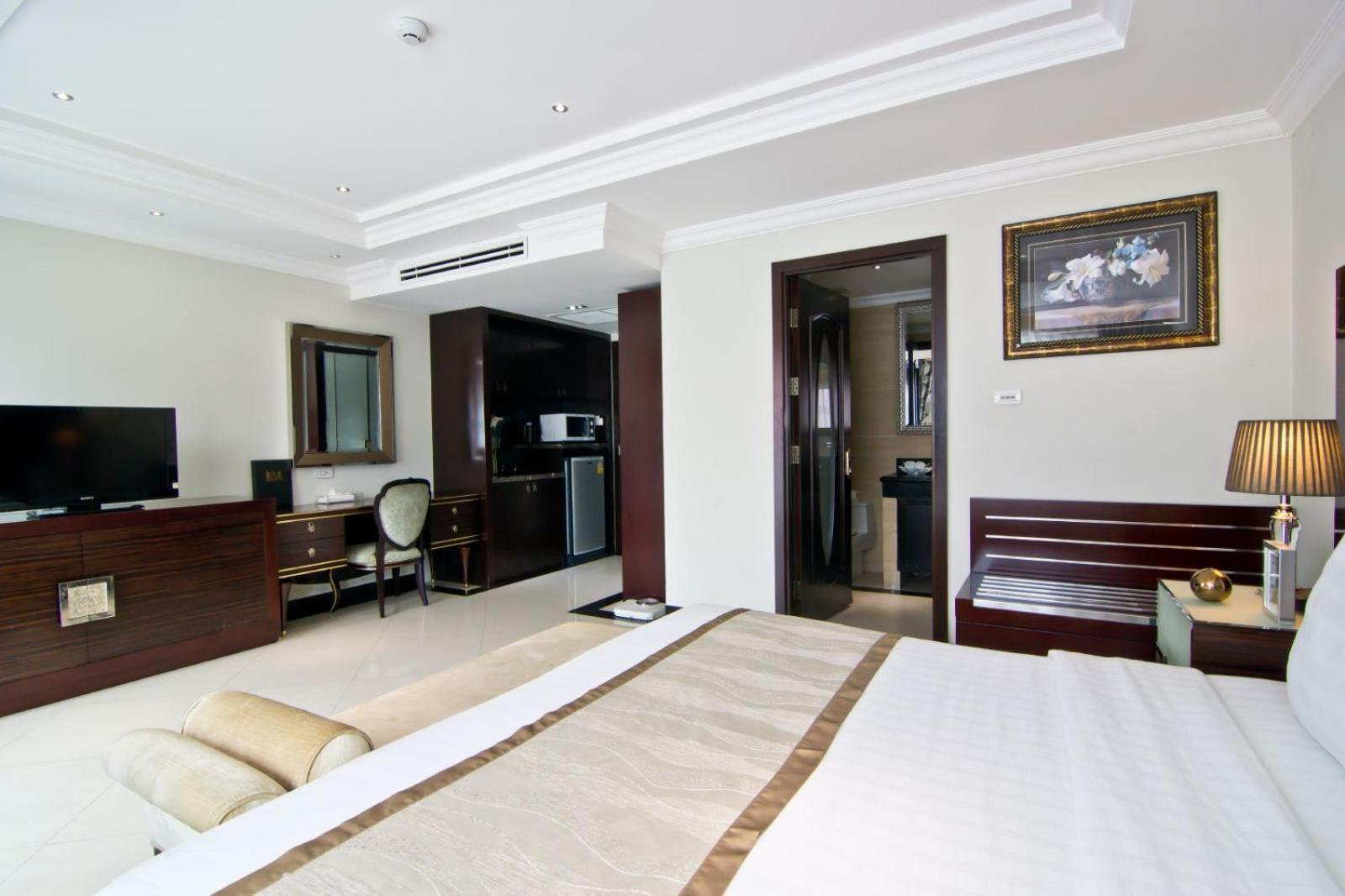 Hotel Lk Royal Wing Pattaya Exterior foto