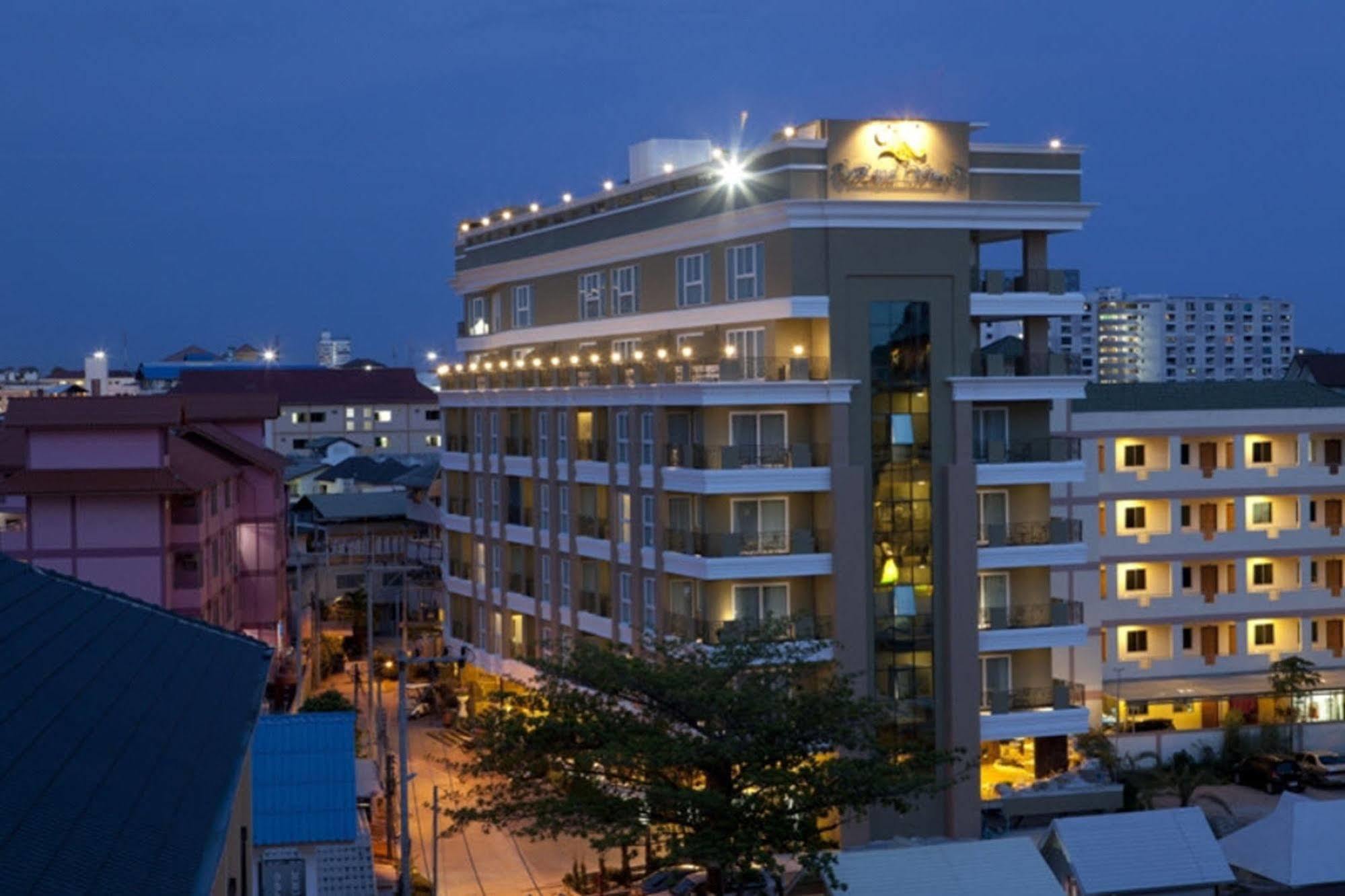 Hotel Lk Royal Wing Pattaya Exterior foto